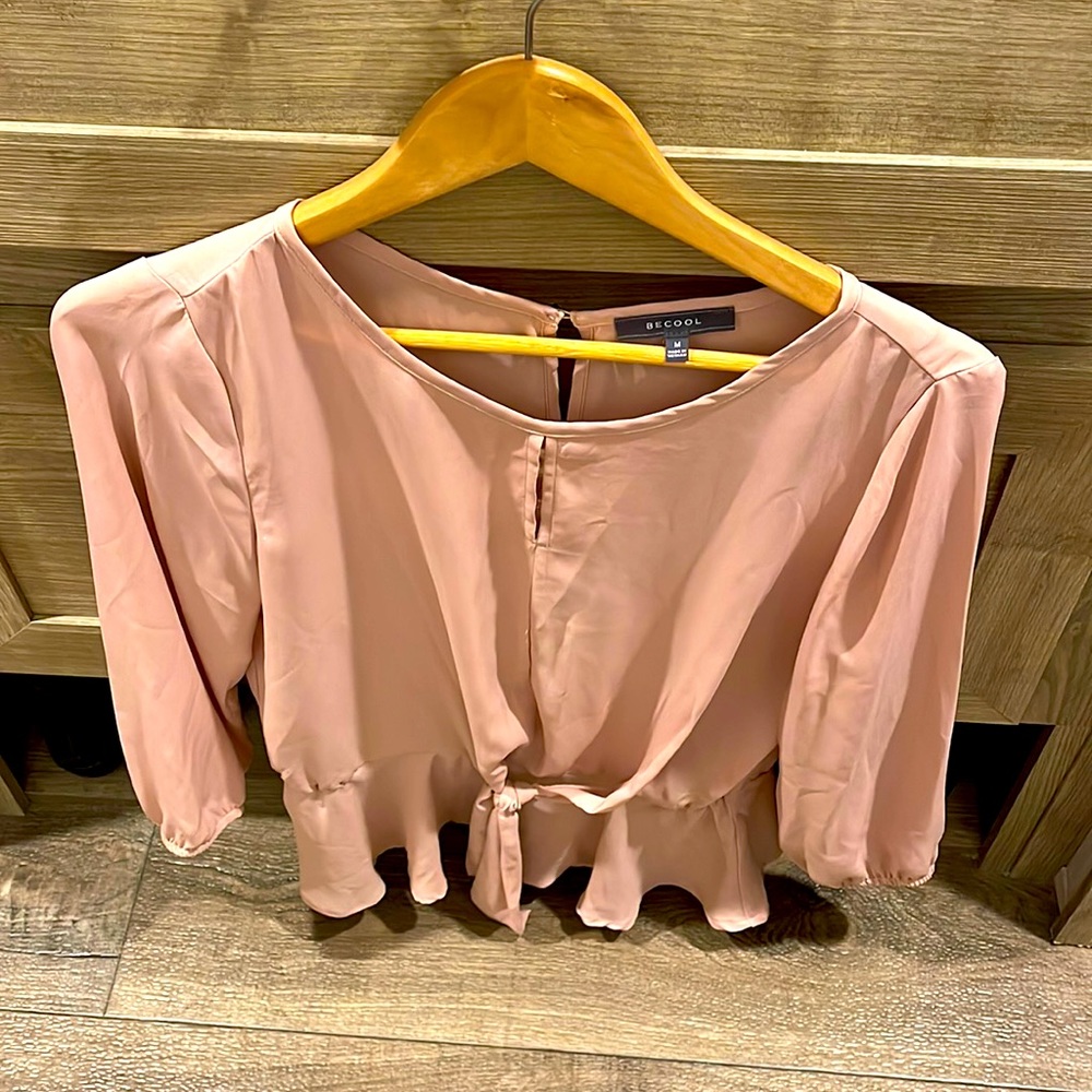 Be cool dressy top. Size M. Blush pink.